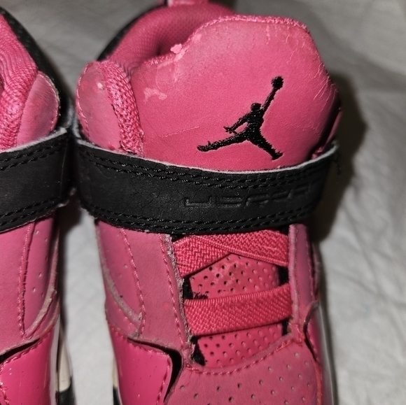 Girls Nike Air Jordan Retro Shoes Sneakers 6C Pink - Picture 12 of 14